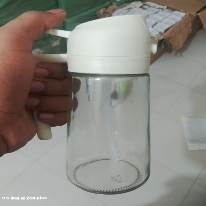 2in1%20Oil%20Sprayer%20Glass%20Bottle%20-%20Image%208