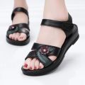 Mom sandals women's summer women's shoes comfortable soft soles for the elderly and grandma non-slip shoes for middle-aged ladies and middle-aged people. 