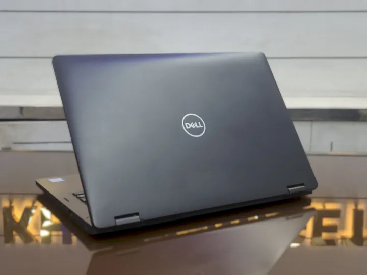 Dell%20Latitude%205300%20(2-in-1)%20Core%20i5-8365U%20256/8%2013.3"%20(1920x1080)%20X360%20%7C%20G.Touch%20-%20Image%206