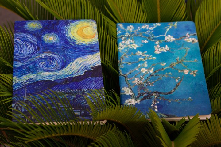 Starry%20Night%20&%20Almond%20Blossoms%20Notebook%20(SN201903104%20&%20SN202130133)%202-Pack%20-%20Image%205
