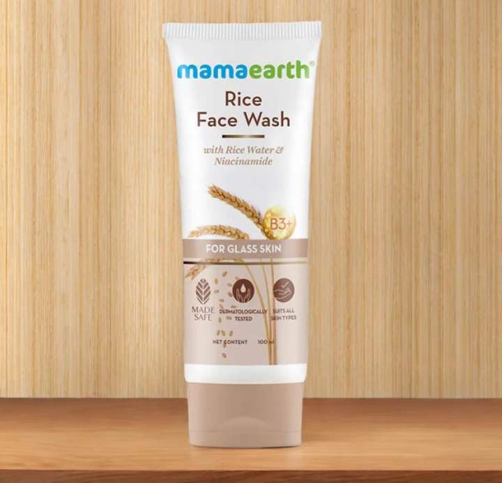 Mamaearth%20Rice%20Face%20Wash%20for%20Glassy%20Skin%20with%20Rice%20Water%20&%20Niacinamide%20-%20Image%203