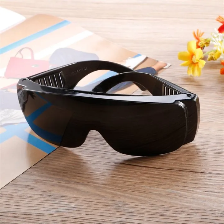 Safety%20Protective%20Dustproof%20Glasses%20Welding%20Safety%20Goggles%20Beauty%20Instrument%20-%20Image%205