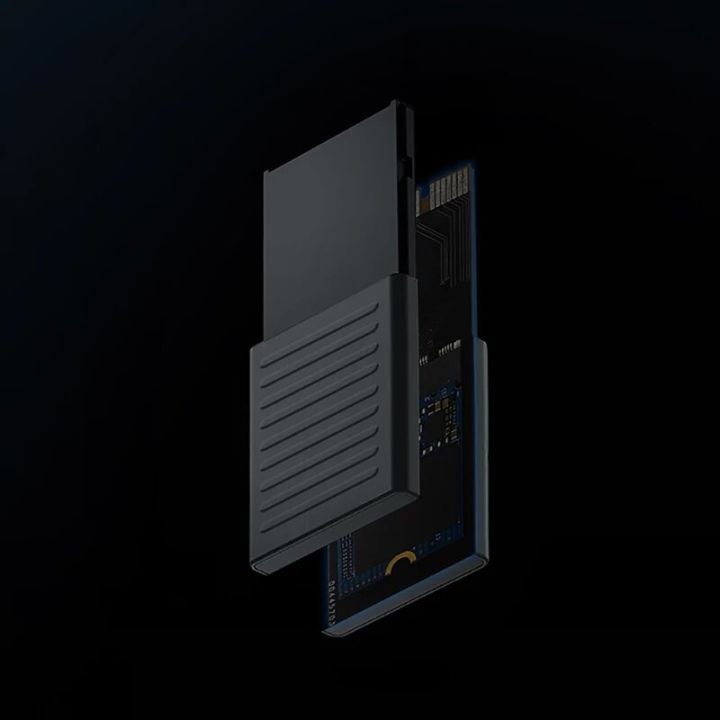 1TB%20NVMe%20SSD%20expansion%20card%20compatible%20with%20Xbox%20-%20Image%206