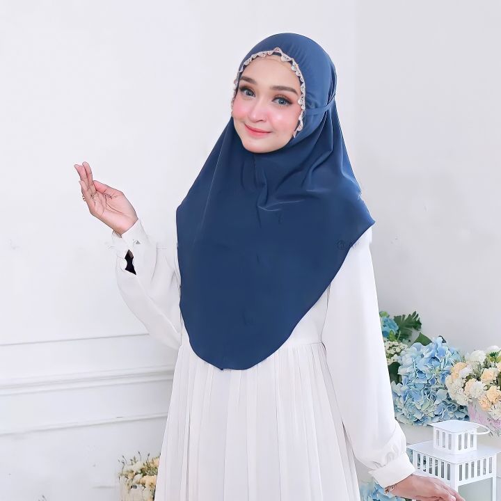 Instant%20Hijab%20Bergo%20Nesya%20Lace%20Jersey%20Bergo%20Instant%20-%20Women's%20Veil%20/-%20Veil%20Bergo%20/-%20Latest%20Hijab%20-%20Image%202