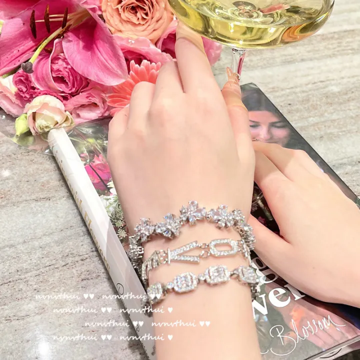 Brilliant%20Galaxy%20LOVE%20Alphabet%20Gemstone%20Bracelet%20Designer%20LULU%2018K%20gold-plated%20zirconia%20geometric%20bracelet%20-%20Image%204