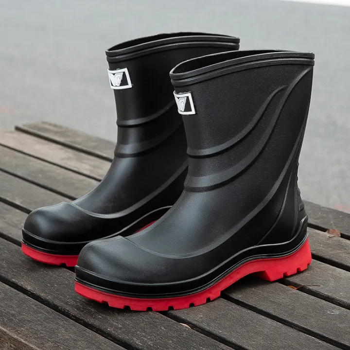 Cross-border%20new%20men's%20rain%20boots,%20waterproof%20shoes,%20non-slip%20rain%20boots,%20medium%20cut%20rain%20boots,%20fashion%20Korean%20version%20of%20Internet%20celebrity%20casual%20slip-on%20rubber%20shoes%20-%20Image%208