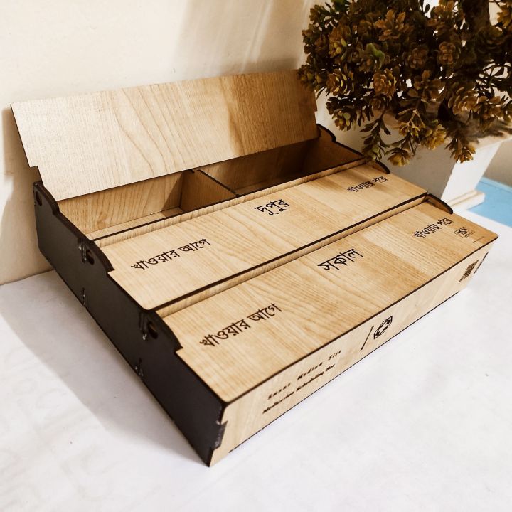 Premium%20Wooden%20%20Organisation%20Medicine%20Box%20-%20Image%204