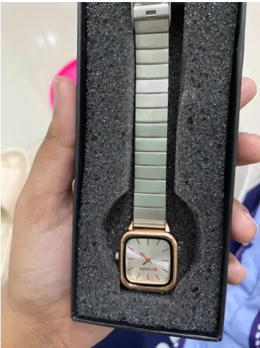 Stainless%20Steel%20Strap%20&%20Alloy%20Case%20Classic%20Square%20Dial%20Quartz%20Dress%20Wristwatch%20for%20Women%20%E2%80%93%20Elegant%20Ladies%20Watch%20Gift%20with%20Box%20-%20Image%209