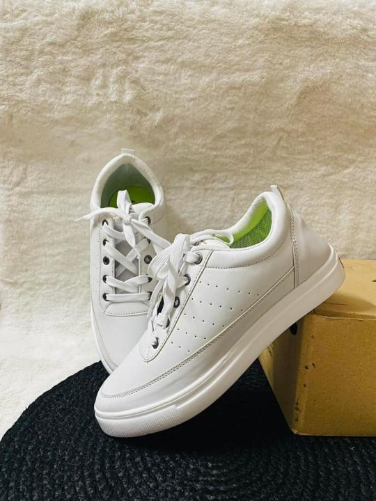 Stylish and Fashionable Winter and Summer Exclusive Sneakers Converse Shoes for Men - White Shoes - Soft Fabric with Rubber Sole