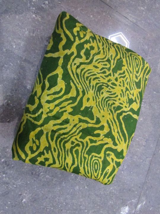 Mom%20batik%20goj%20Kapor/Cumillar%20mom%20batik%20Summer%20Collection%20Unstitched%20fabric/Batik%20Goj%20kapor%20(3%20goj%20per%20piece)%20-%20Image%203