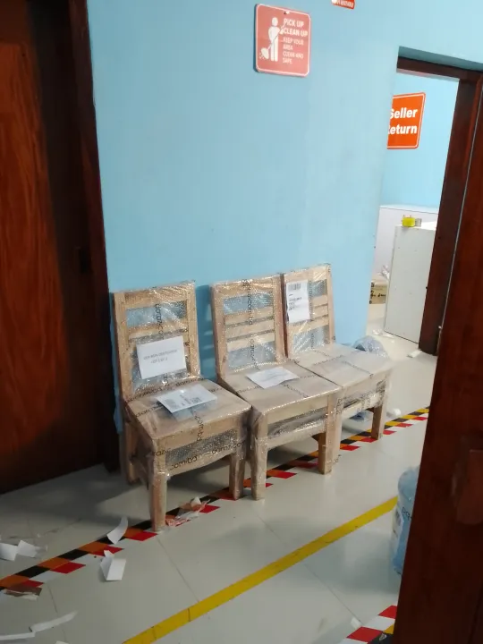 wooden%20chair%20for%20study%20and%20office%20and%20home%20-%20Image%208