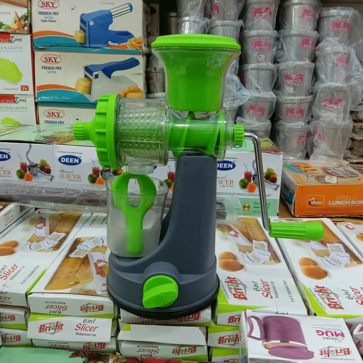 Plastic%20Hand%20Juicer%20Fruit%20&%20Vegetable%20Manual%20Juicer%20with%20Steel%20Handle,%20Mini%20Juicer%20Machine%20-%20Image%202