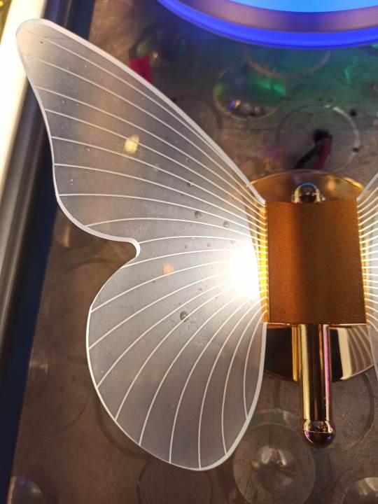 Led%20wall%20light%20butterfly/two%20colour%20changes%20led%20light/white%20and%20warm%20-%20Image%202