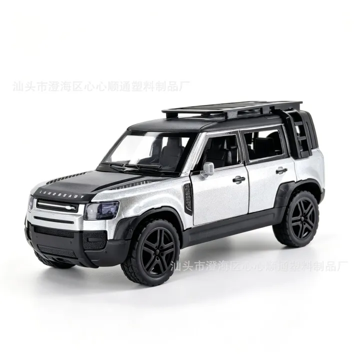 Land%20Rover%20Defender%201:36%20Car%20in%20two%20colors%20-%20Image%204