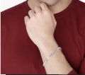 Chain-Link Bracelet with Lobster Claw Closure - Bracelet. 