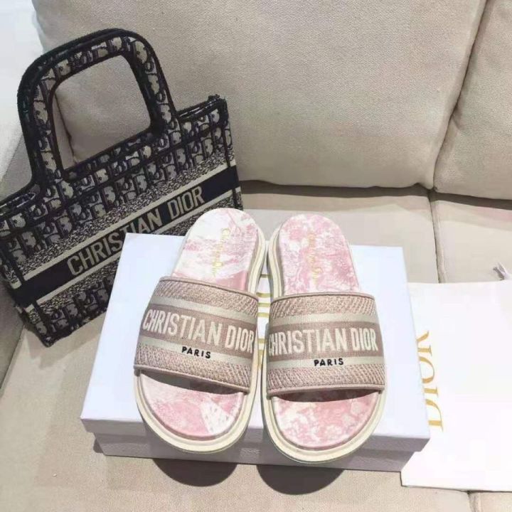 High%20Version2023Summer%20New%20One-Word%20Slippers%20Platform%20Embroidered%20PrintingDOHome%20Slippers%20for%20Women%20-%20Image%206