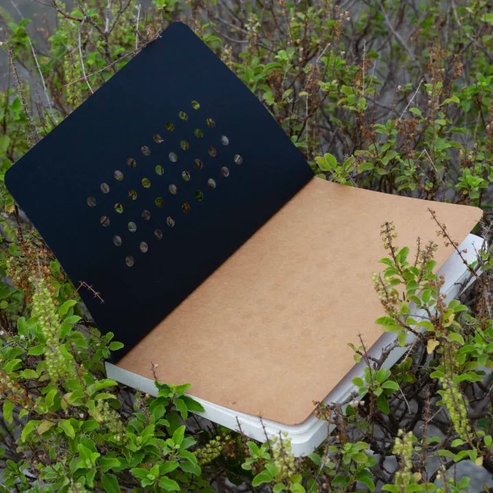 Daily%20Journal%20Black%20(Punch-Kraft)%20Dotted%20Grid%20Notebook%20with%20Elastic%20Band%20-%20Image%206