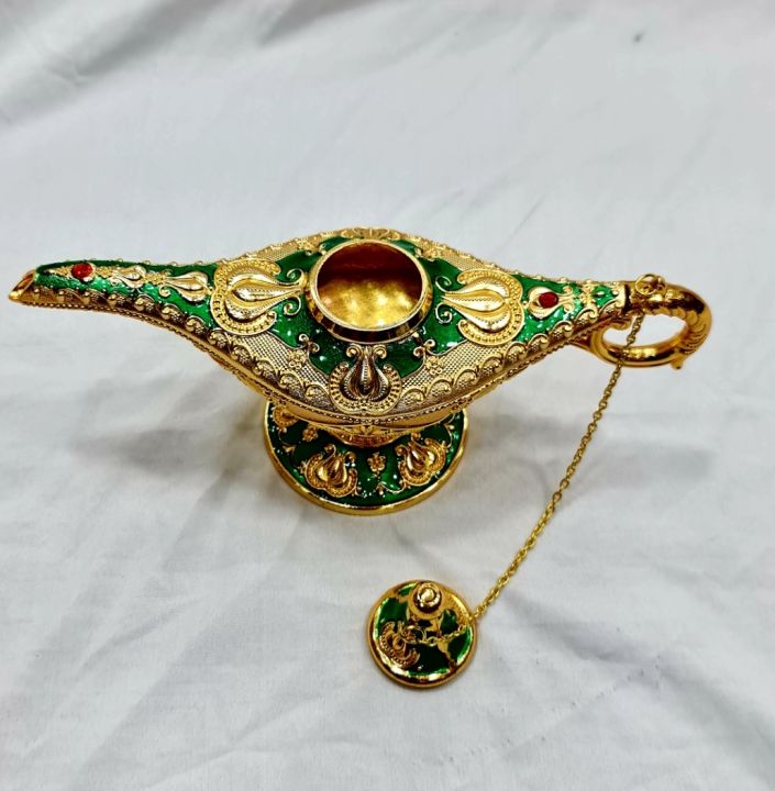 Aladin%20Lamp%20/%20Prodip%20Showpiece%20Magic%20Lamp/%20Classic%20Metal%20Carved%20Aladdin%20Lamp%20Light%20Wishing%20Tea%20Oil%20Pot%20and%20jewelry%20box%20-%20Image%203