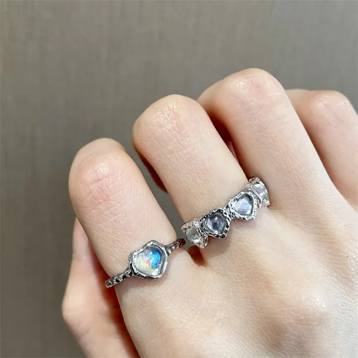 Gradient%20Love%20Moonstone%20Ring%20Tin%20Foil%20Texture%20Silver%20Bow%20Adjustable%20Ring%20Niche%20Heart%20Shaped%20Open%20Ring%20-%20Image%204