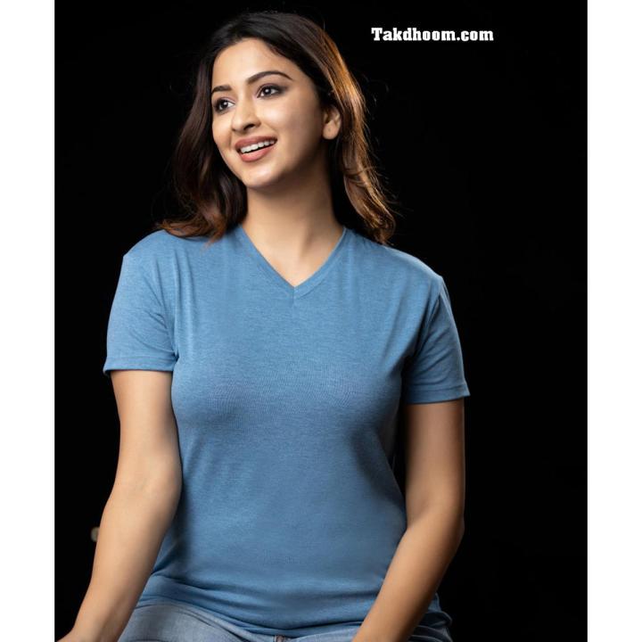 smart women t-shirt for stylish girl-
