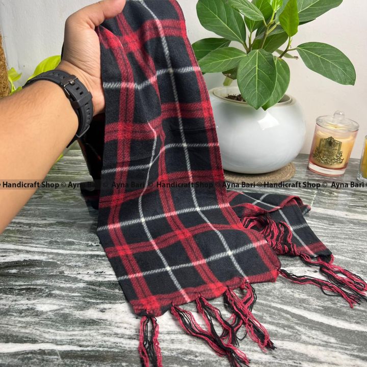 Versatile%20-Muffler%20for%20Man%20and%20Women%20%7C%20CHECK%20Print%20%7C%20Winter%20Collection%20%7C%20Scarves%20Posh%20Woollen%20muffler%20Handicraft%20Shop-%20Avant-garde%20-%20Image%202