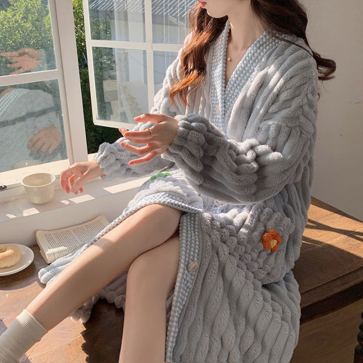 New%20Winter%20Soft%20Thick%20Warm%20Korean%20Floral%20Sleepwear%20Bath%20Robe%20Home%20Clothes%20Flannel%20Pajamas%20For%20Women%20Soft%20Long%20Sleeve%20Night%20Robe%20-%20Image%202