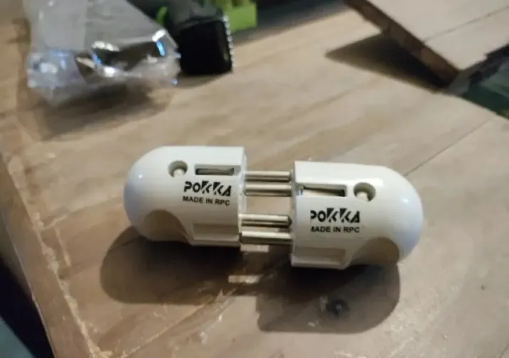 2%20piece%20pokka%202%20pin%20round%20plug%20electrical%20power%20plug%20ac%20250v%2010a%2016a%202%20pin%20power%20cord%20connector%20plug%20-%20Image%202