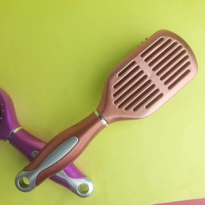 SALON%20Professional%20Large%20Paddle%20Hair%20Brush%20Red%20-%20Image%203