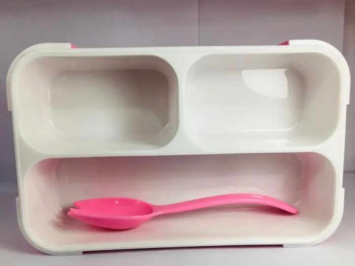 Plastic%20Lunch%20Box-Hello%20Kitty%20-%20Image%204