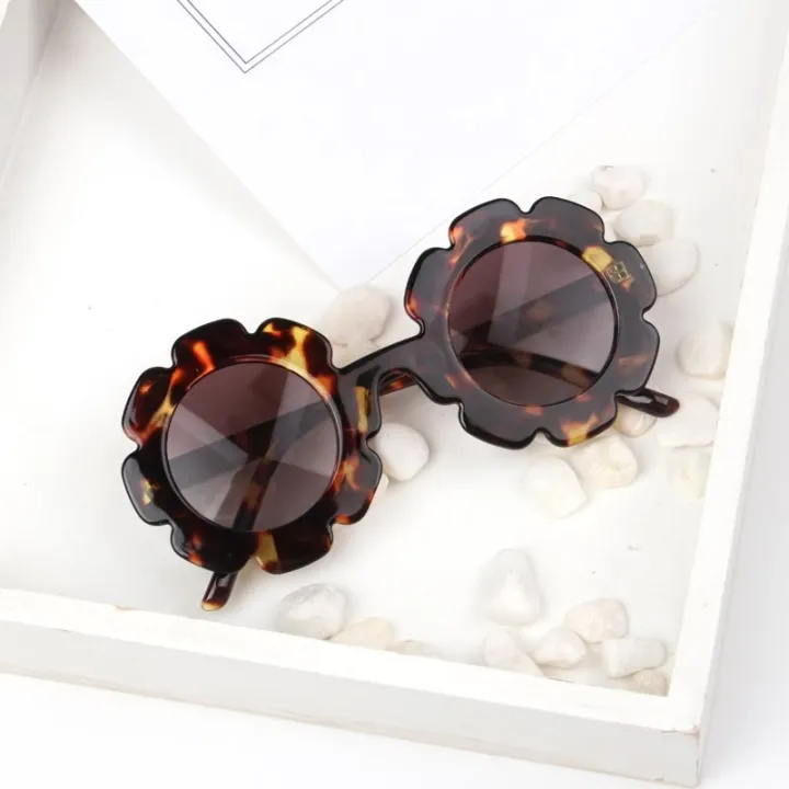 Korean%20version%20of%20small%20flower%20sunglasses%20children's%20fashion%20baby%20sunflower%20glasses%20boys%20and%20girls%20personality%20flower%20sunglasses%20tide%20-%20Image%208