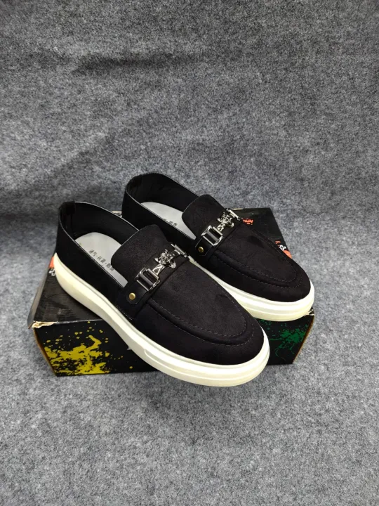 Loafer%20Styles'%20Rubber%20Sole%20Winter%20and%20Summer%20Water%20Proff%20and%20Wind%20Proof%20Shoe%20For%20Men%20-%20Image%204
