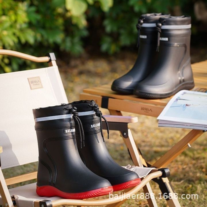 Rain boots men's rubber shoes anti slip waterproof shoes fishing shoes kitchen medium tube work shoes velvet fashion water shoes rain boots men