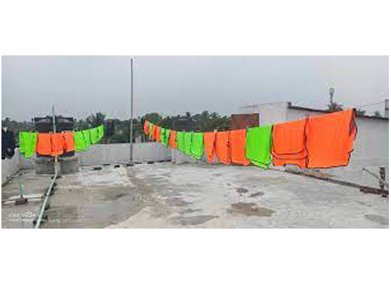 Enhance%20Your%20Soccer%20And%20Football%20Training%20Sessions%20With%20The%20Soccer%20&%20Football%20Training%20Vest%20Apron%20Providing%20Comfort%20-%20Training%20Gear%20Essential%20-%20Image%203