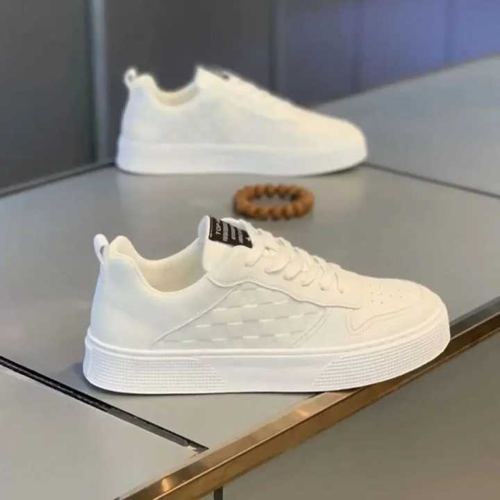 New%20Collection%20Black%20And%20White%20Color%20TopME%20Canvas%20Sneakers%20Shoes%20For%20Men%20Stylish%20And%20Comfortable%20Shoes%20For%20Summer%20M37%20-%20Image%202
