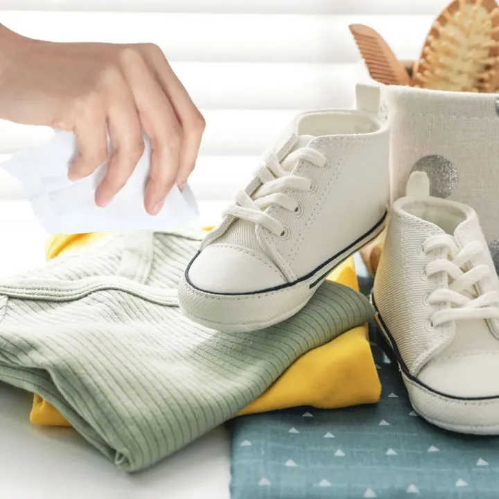 Shoes%20Cleaning%20Wet%20Wipes%20Shoe%20Cleaner%20Sneaker%20Cleaner%20Shoe%20Wipes%20Sneaker%20Wet%20Tissue%20Shoes%20Cleaning%20Solution%20-%20Image%209