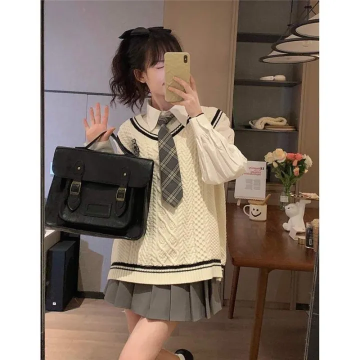 Three%20Piece%20Set/Single-Piece%20College%20Style%20Spring%20and%20Autumn%20New%20Knitted%20Vest%20Sweater%20Female%20Students+Shirt+Pleated%20Skirt%20-%20Image%205