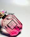 Victoria's Secret Bombshell Eau de Parfum. 