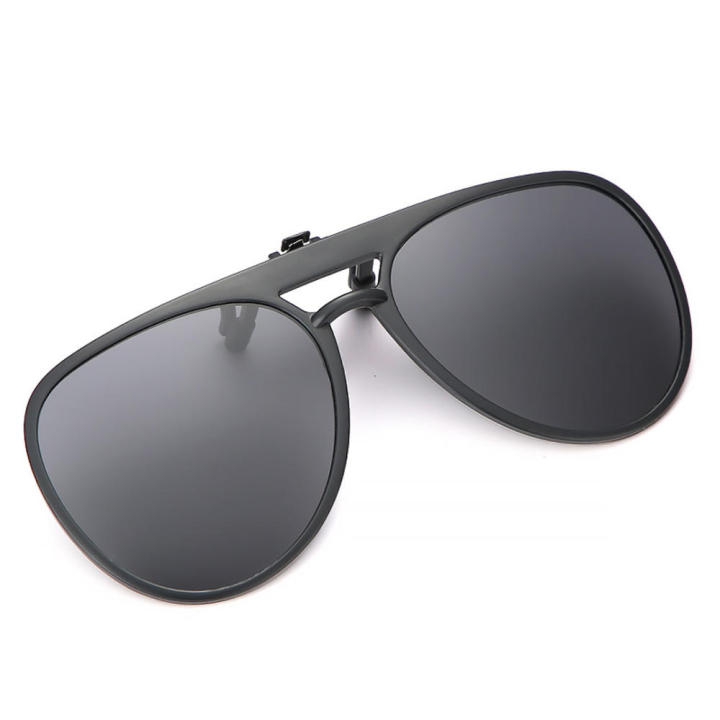 Lightweight%20Clip-on%20sunglasses%20Convenient%20Adjustable%20Polarized%20Anti-glare%20glasses%20UV400%20Night%20vision%20for%20Outdoor%20activities%20Sports%20enthusiasts%20Driving%20at%20night%20Protection%20against%20harmful%20UV%20rays%20-%20Image%208