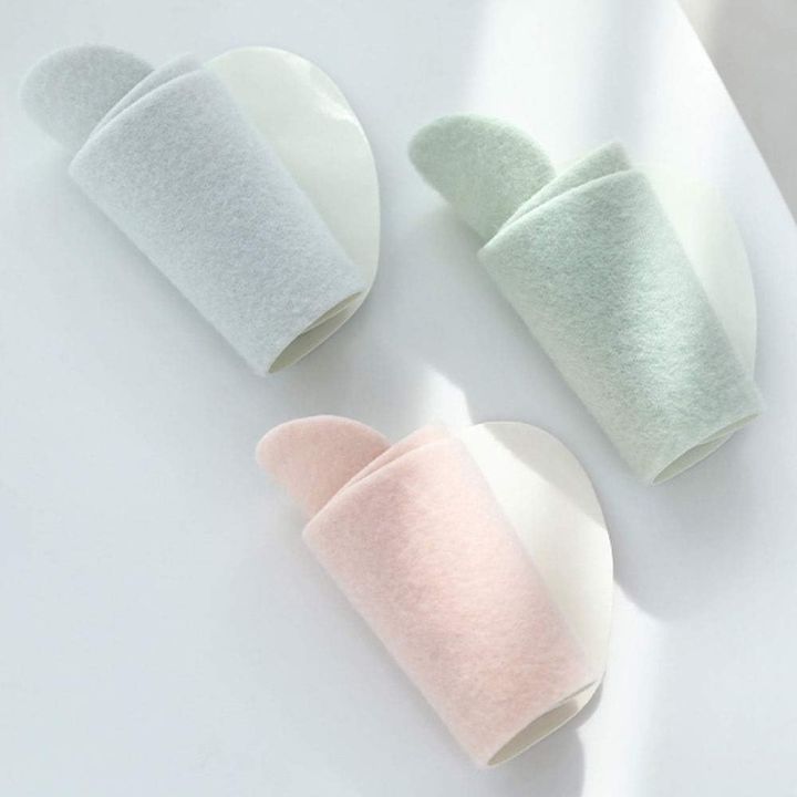 Customizable%20adhesive%20toilet%20seat%20cover%20reusable%20Solid%20color%20Sticky%20Toilet%20Mat%20Adsorption%20type%201%20pair%20-%20Image%204