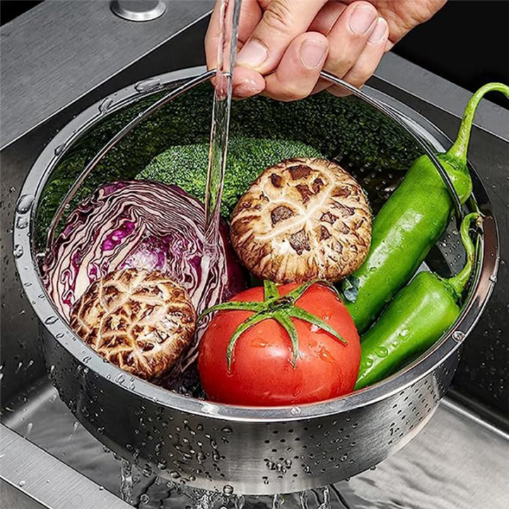 1%20Piece%20Stainless%20Steel%20Steamer%20Basket%20Vegetables%20Fruit%20Colander%20Strainer%20with%20Handle%20Silver%20-%20Image%204