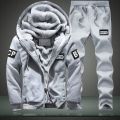 New Fleece Men Set Fashion Brand Tracksuit Lined Thick Sweatshirt + Pants Sportswear Suit Male Winter Warm Hooded Outerwear Suit.