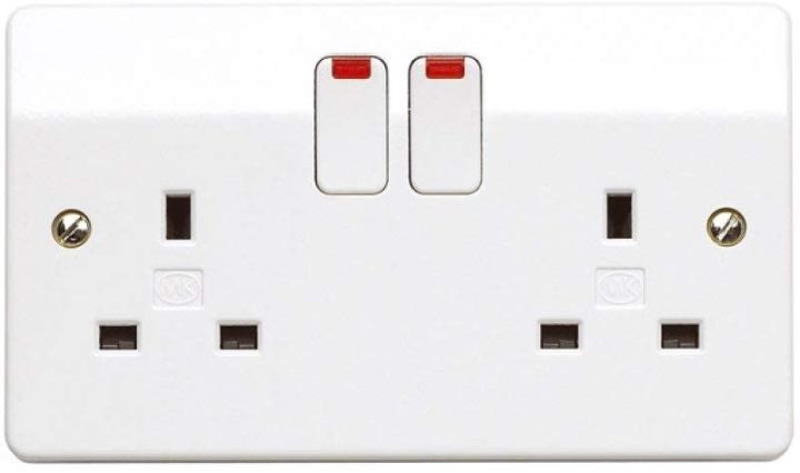 MK%20Made%20in%20UK%20LOGIC%20PLUS%2013A%203%20Pin%20Flat%20Dual%20Outlet%202%20Gang%20Socket%20with%20Switch%20Three%203Pin%20-%20Image%202