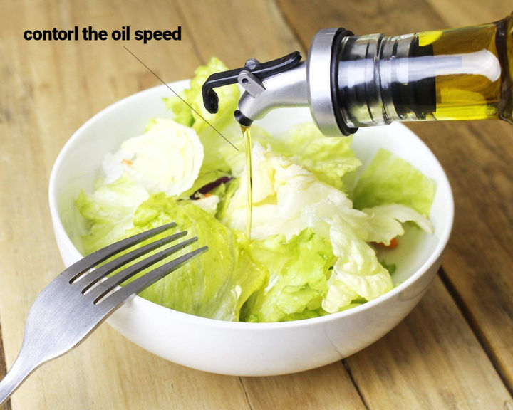 250ml%20Crystal%20Clear%20Square%20Shaped%20Glass%20Oil%20Dispenser%20Bottle%20with%20Lever-Release%20Stopper%20Snap%20Flip%20Top%20Lid%20Bottle%20for%20Olive%20Oil,%20Vinegar%20-%20Image%204