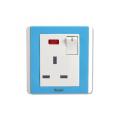 CLICK-IRISH-3 PIN FLAT SOCKET WITH SWITCH,13A.