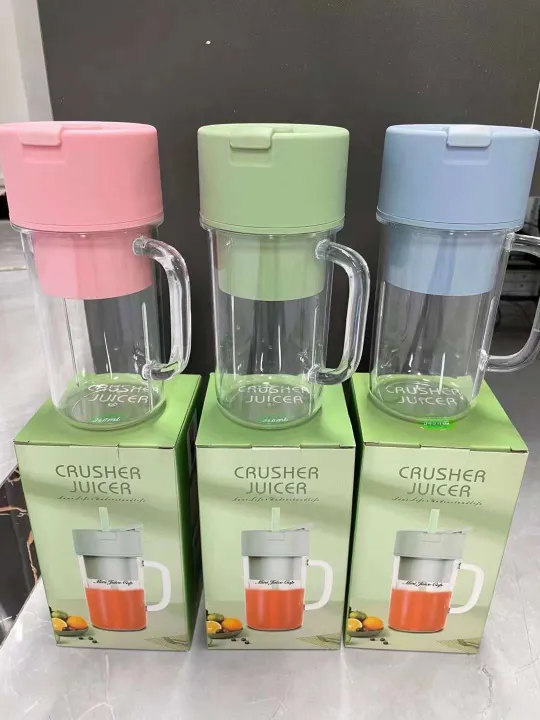 Portable%20Juicer%20Cup%20Portable%20Blender%20Small%20Size%20Blender%20Mixer%20Rechargeable%20Fruit%20Juicer%20for%20Kitchen%20Office%20Travel%20-%20Image%204
