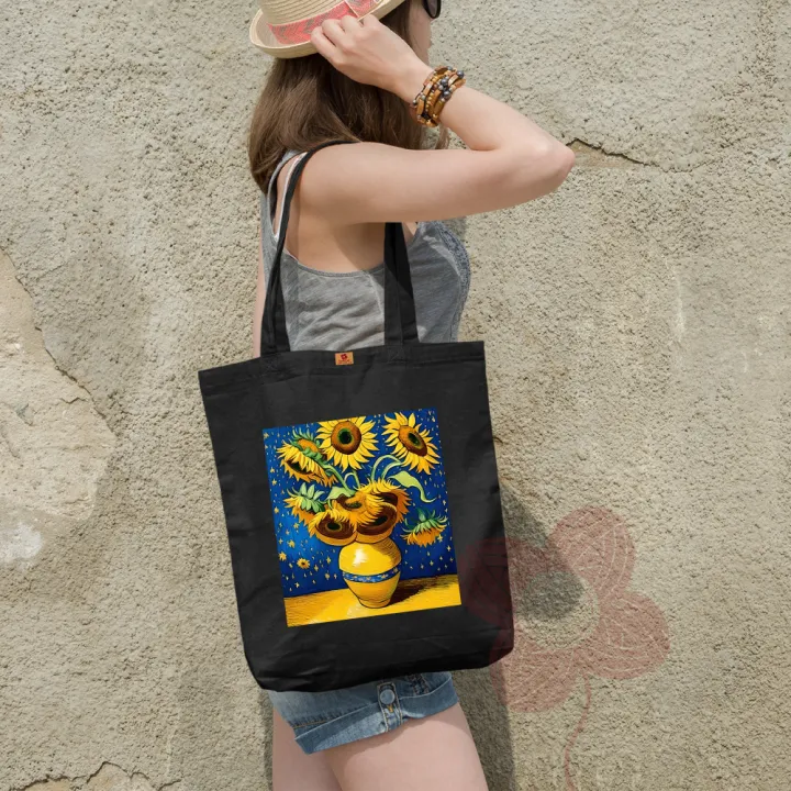 University-Ready%20Canvas%20Tote%20Bag%20with%20Zipper%20for%20Girls%20and%20Women%20%E2%80%93%20Stylish%20and%20Functional%20Design%20-%20Image%202