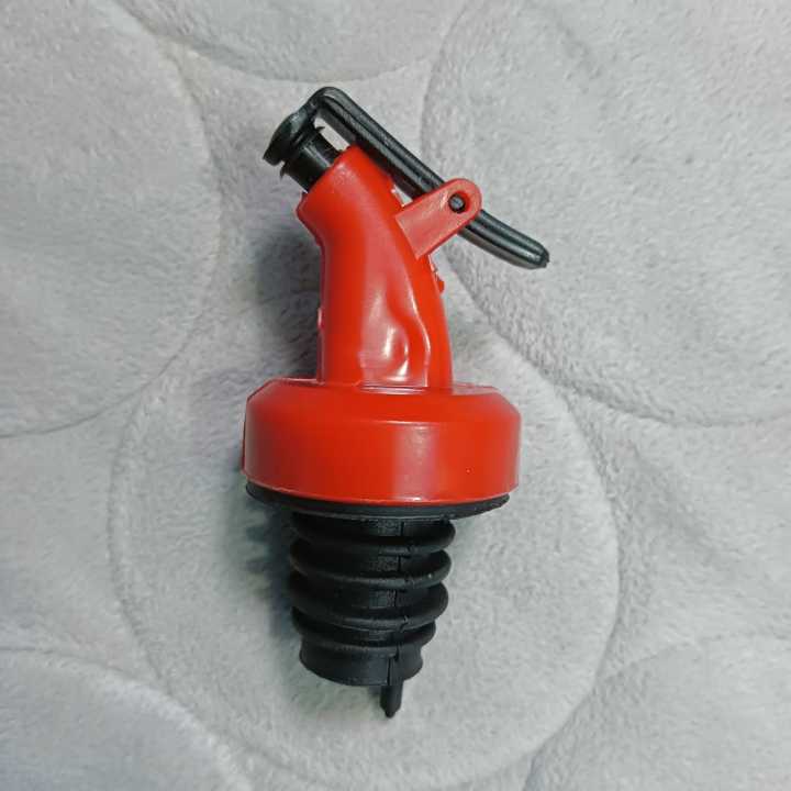 1%20pcs%20multicolor%20Olive%20Oil%20%20Dispensers%20Caps%20for%20oil%20Bottle%20Perfect%20for%20Restaurant,%20%20Hotel,%20Kitchen%20use%20with%20Black%20dust%20Cover%20-%20Image%209