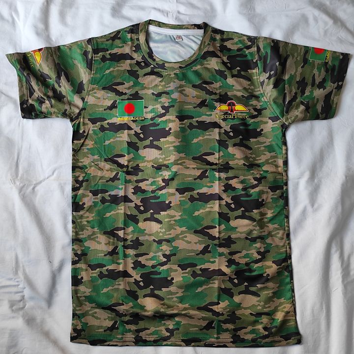 Camouflage%20Half-Sleeve%20Jersey%20T-Shirt%20%E2%80%93%20Breathable%20Comfort%20(Men%20&%20Kids)%20-%20Image%207