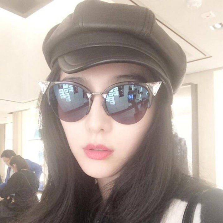 Bingbing Fan Ye with the new autumn PU leather simple beret painter hat solid color leather octagonal hat female