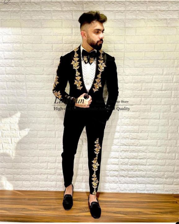 Black Gold Appliques Men Suits Pieces Set Handsome Groom